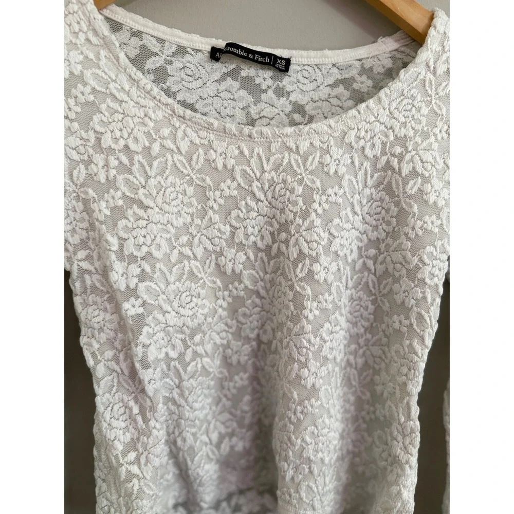 Abercrombie Fitch White Lace Long Sleeve Crop Top XS Floral‎ Sheer